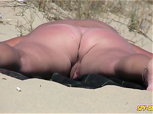 first-timer nudist spycam gigantic milf Close-Up movie